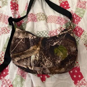 NWOT Baggu small crescent - photo forest